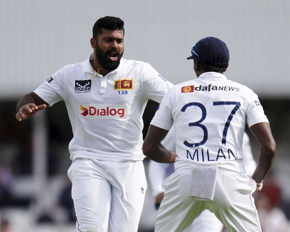 Sri Lanka seizes control over England and on course to win 3rd test after reaching 94-1 chasing 219